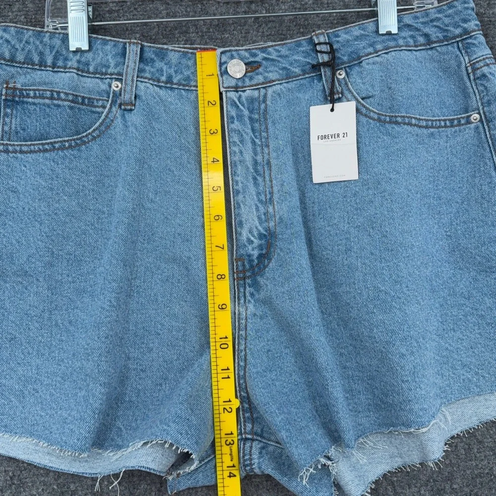 Forever 21 Cut-off Denim Shorts Womens 31‎ 100% Cotton Blue High Rise Raw Hem
